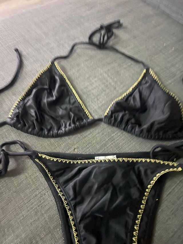 Bikini Negro y Dorado