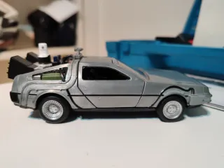 Coche DeLorean Regreso al Futuro