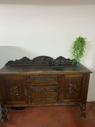 Aparador Renacentista Madera Tallada