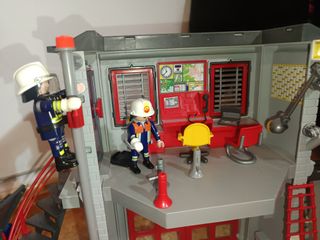 Playmobil Parque de Bomberos y Camión de bomberos
