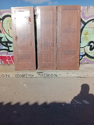 Puertas de madera ARTEVI (3 unidades)