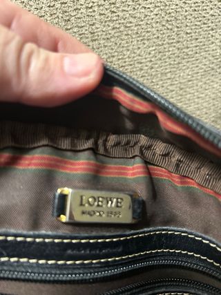 Bolso Loewe bandolera negro clásico vintage 30x20