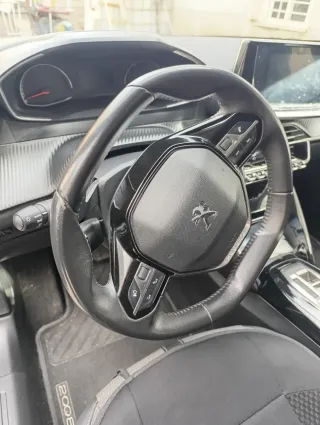 Peugeot 2008 2022