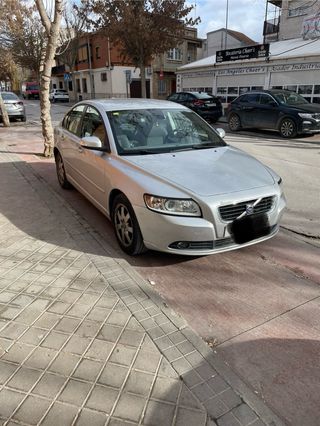 Volvo S40 diesel del año 2007, 179.000 kms.