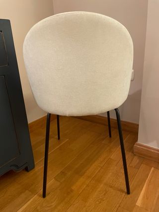 4 Sillas de comedor beige