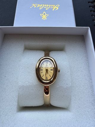 Orologio elegante color oro
