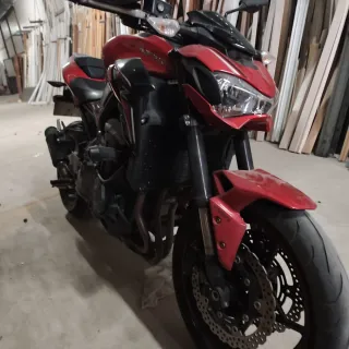 Kawasaki Z900 e