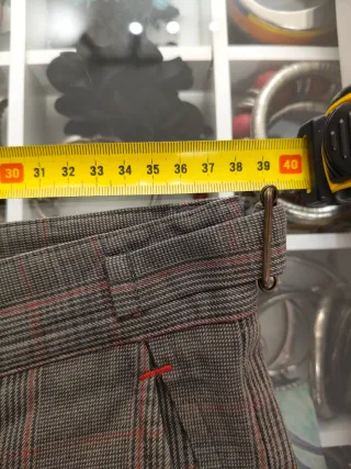 Pantalón Carolina Herrera Gris y Rojo