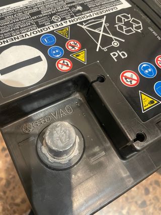 Batería Varta 12V 68Ah AGM 7P0 915 105