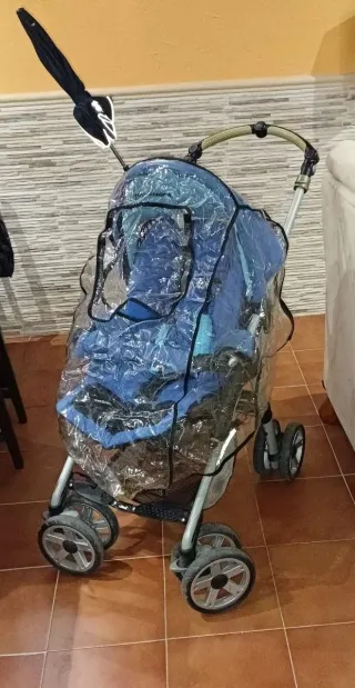 Cochecito de bebé como nuevo