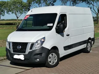 Nissan NV400 2016
