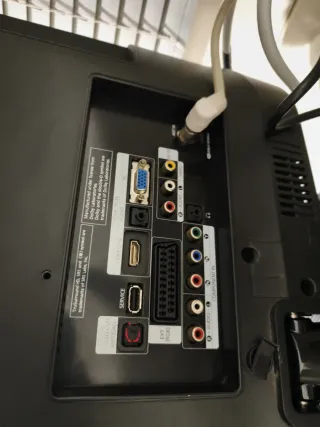 Samsung TV 19 Negra/Roja con tdt HD