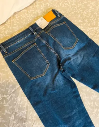 Pantalón Sfera brillo talla 40