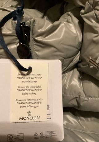 Chaqueta Moncler Maya Gris