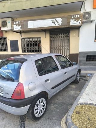Renault Clio 1998