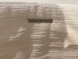 Moisés madera y mimbre con ruedas sin estrenar