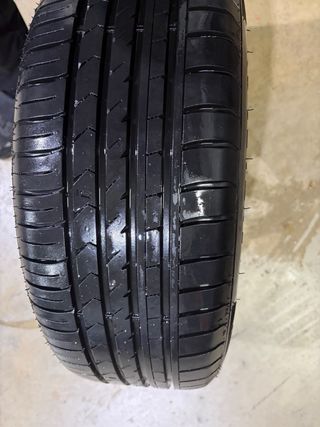 2 Llanta y neumático Opel