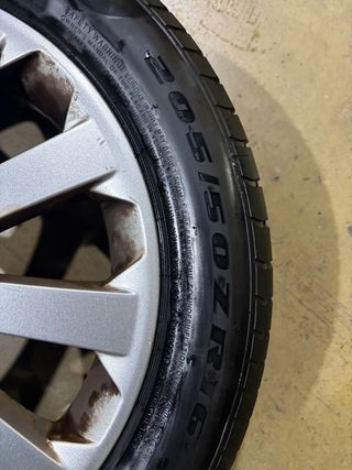 2 Llanta y neumático Opel