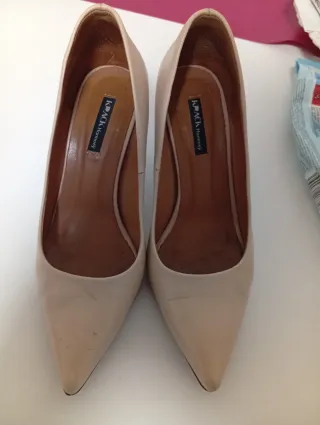 Zapatos de piel nude tacón