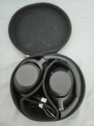 cuffie Sony ULT wear