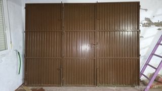 Puerta Garaje Hierro chapa Pegaso