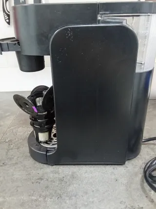 Cafetera de Cápsulas Negra