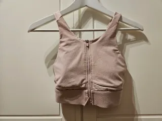 Top deportivo sexy rosa palo con cremallera