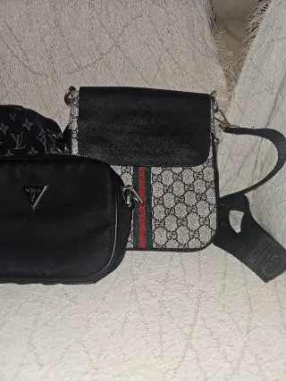 Lote 3 Bolsos: Gucci, Guess, Louis Vuitton