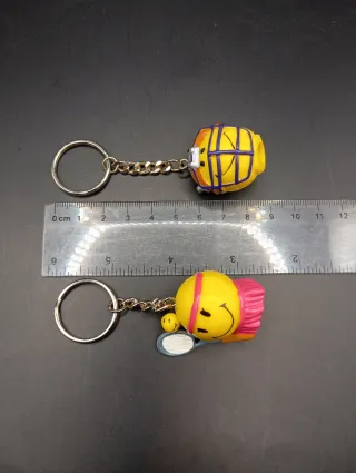 Set n.2 portachiavi Smiley sport: tennis football
