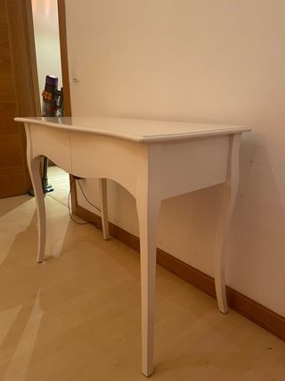 Mesa de estudio lacada blanca