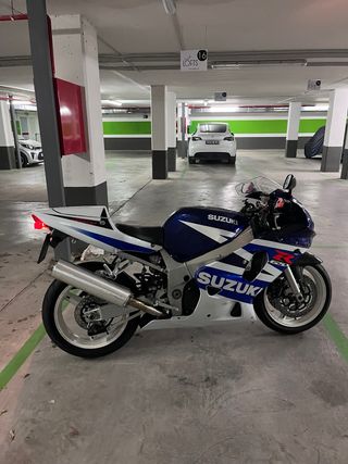 SUZUKI GSX-R 600