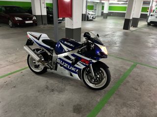 SUZUKI GSX-R 600