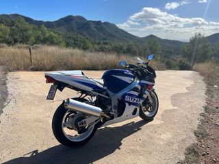 SUZUKI GSX-R 600