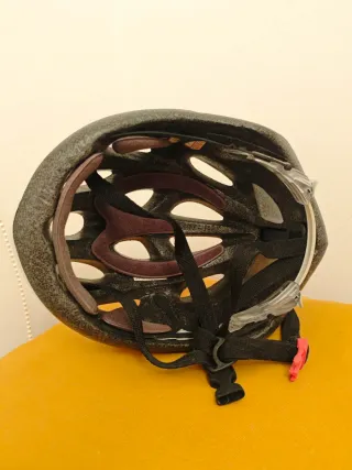Casco Btwin Blanco con detalles rosas