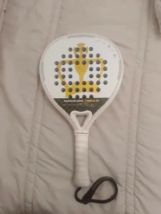 Pala Black Crown Hurricane 3.0 Mujer