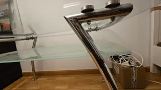 Mesa de comedor cristal y metal