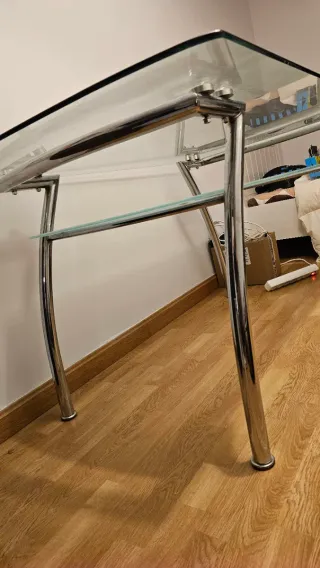 Mesa de comedor cristal y metal