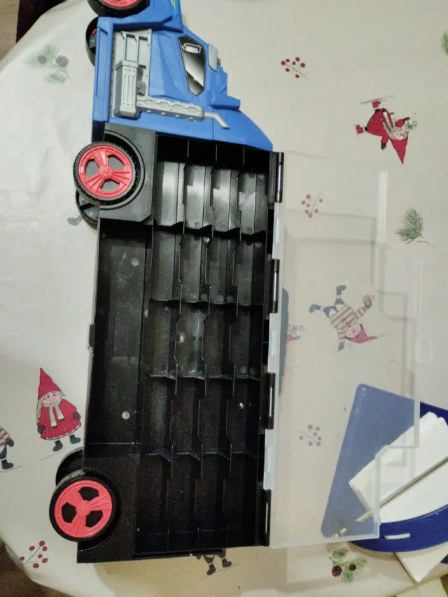 Camión de transporte azul