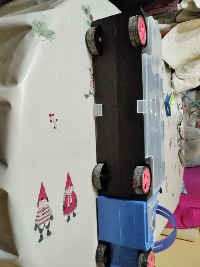 Camión de transporte azul