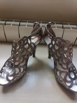 Sandalias fiesta plateadas talla 39