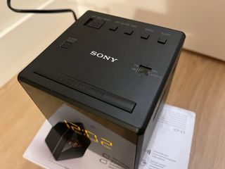 Radio despertador Sony ICF-C1 Negro