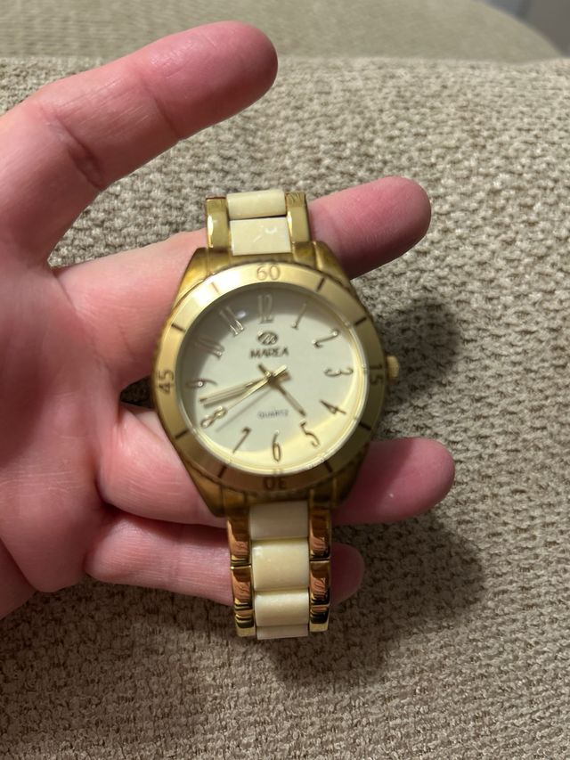 Reloj Marea Dorado y Beige