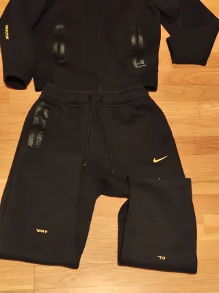 Chándal Nike Tech Fleece NOCTA Negro Dorado