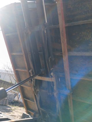 Nissan Atleon   grua y multilift portacontenedor