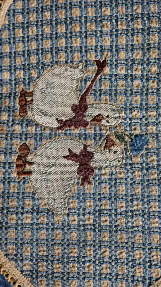 Lotto 4 centrini vintage in gobelin