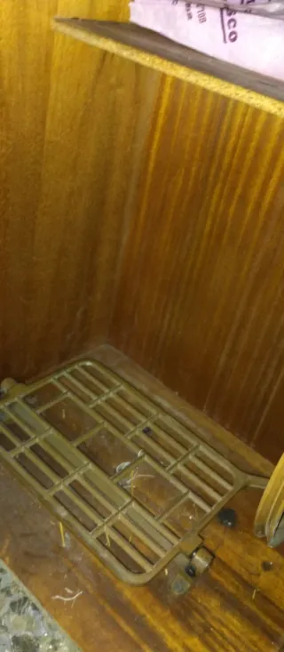 Máquina de coser Singer antigua