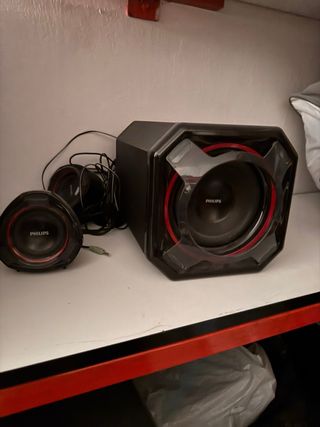 Altavoces Philips 2.1 Negro/Rojo