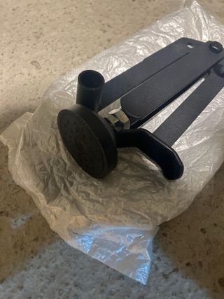 Soporte lateral engrasado cadena moto