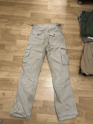 Pantalones cargo gris