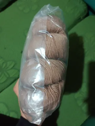 Gomitoli lana merino marrone chiaro